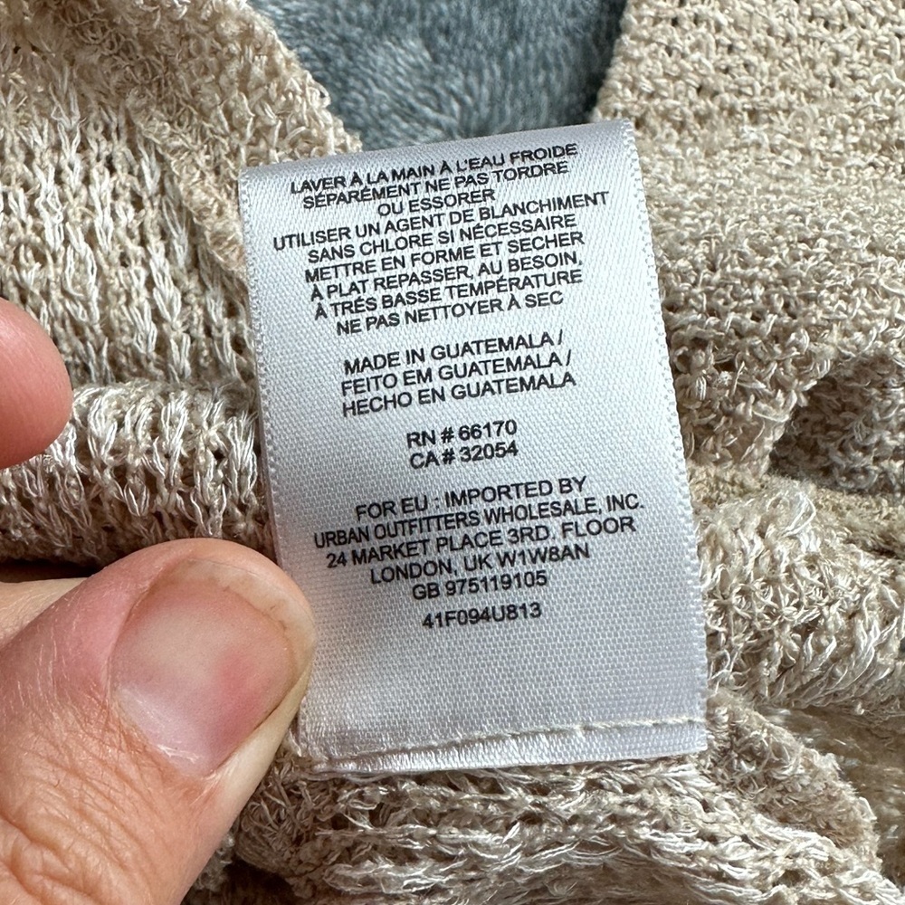 We The Free lightweight sweater with high-low hem and lace inserts size M - Picture 3 of 6